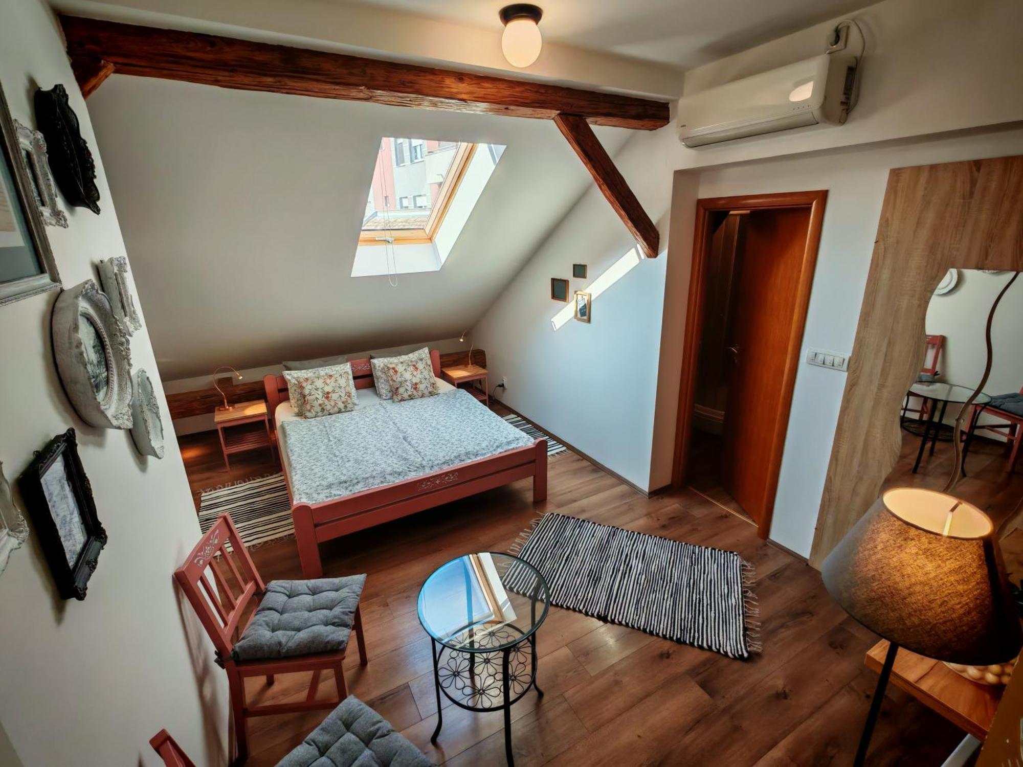 Guest House Relic Sombor Esterno foto